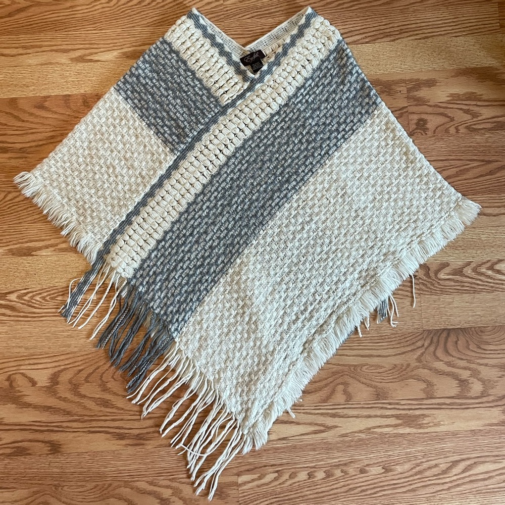 Boho Shawl / Pancho Sweater